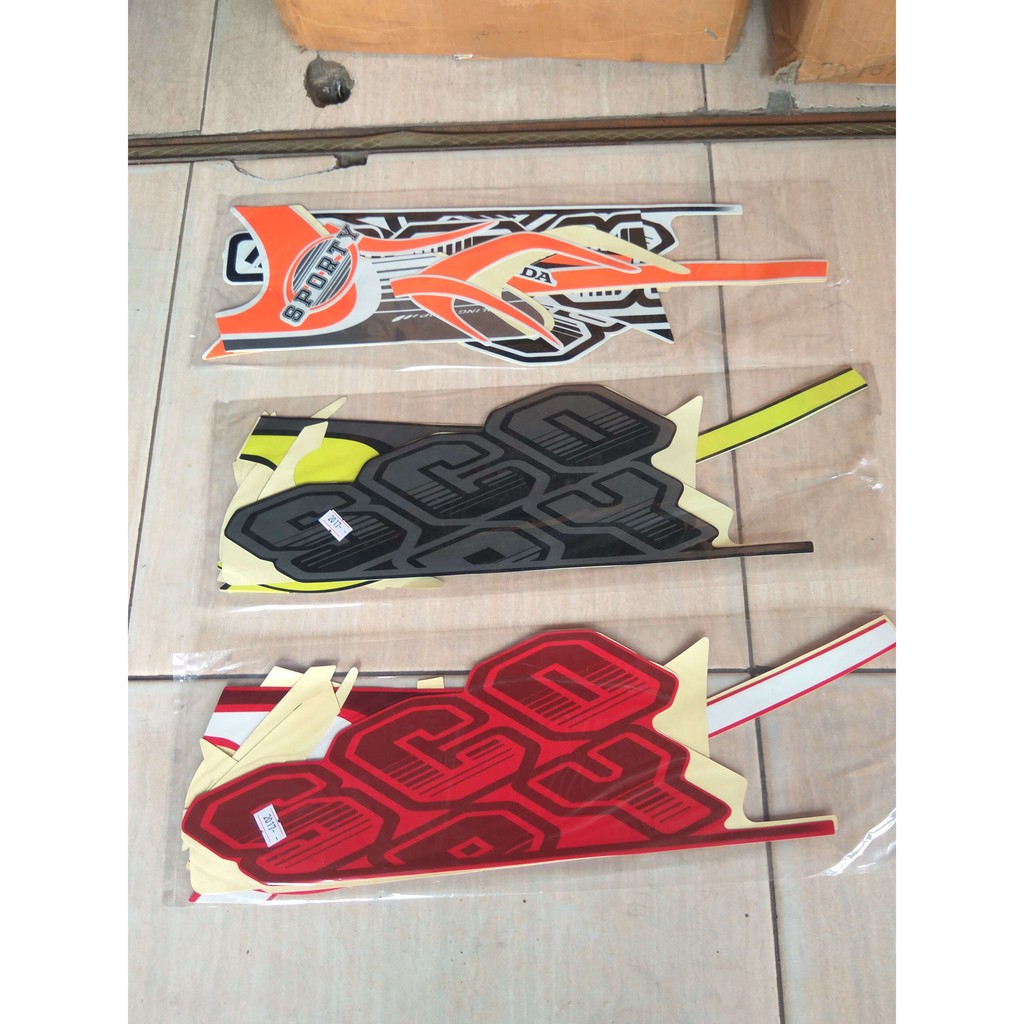 Striping Scoopy 2017