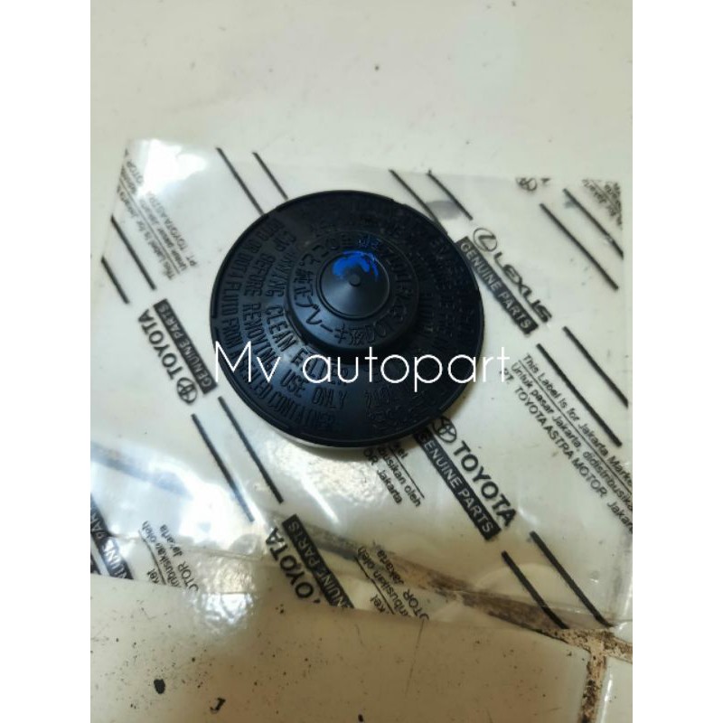 Tutup master rem Toyota Kijang LGX ORI