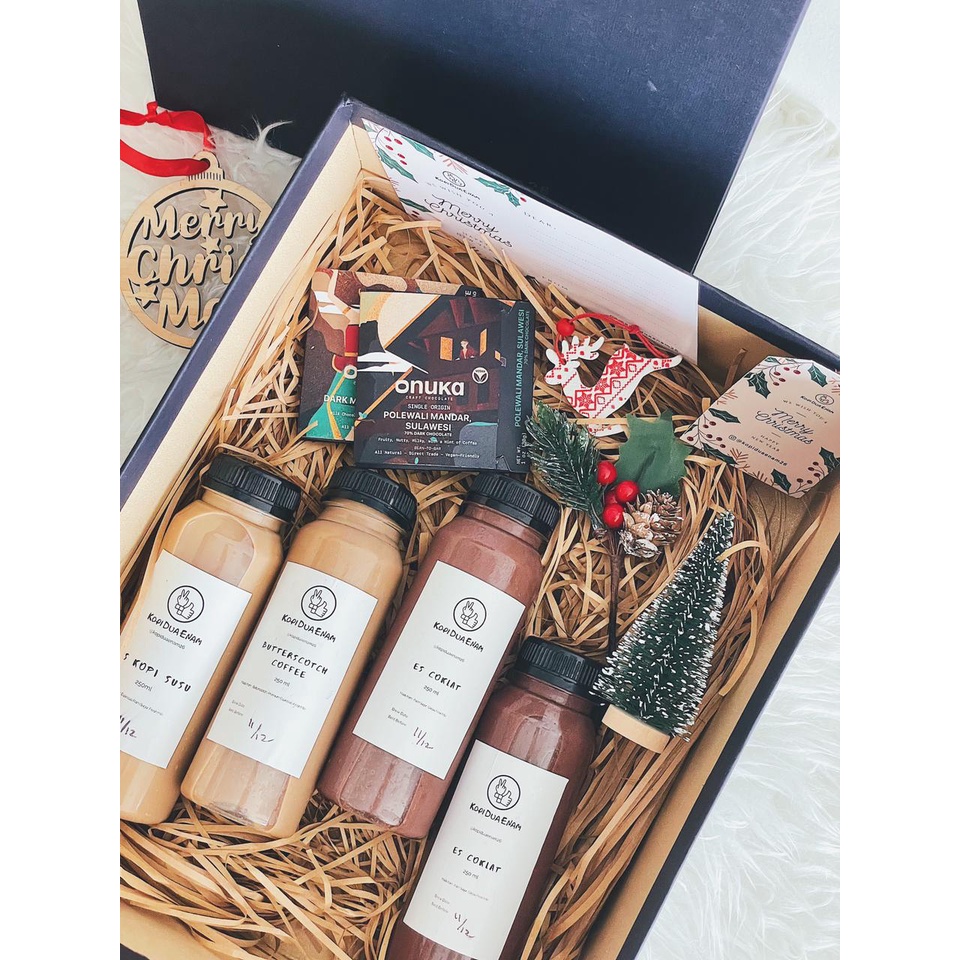 

PREMIUM Christmas Hampers 2 - Kopi26 x Onuka Chocolate
