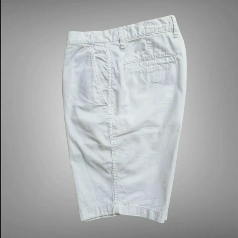 SHORT PANTS UNIQLO SECOND
