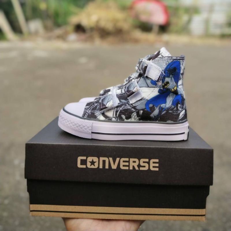 Batman Converse hight