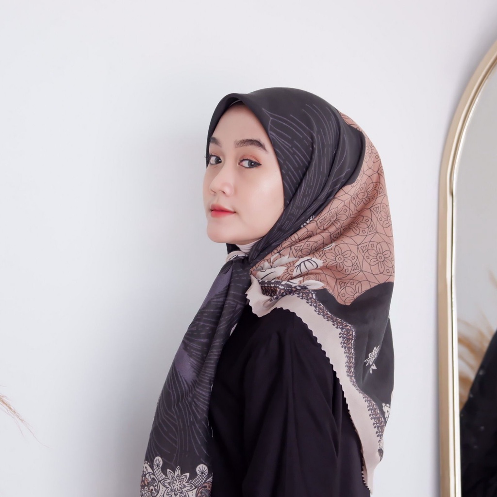 Square Motif Maira Part 1-M 15