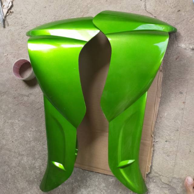 Sayap luar jupiter z burhan hijau