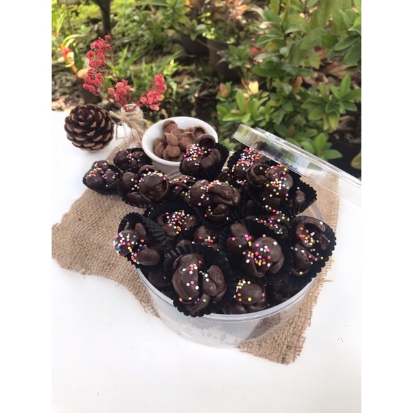 

CHOCO KRUNCH by chersfoodies | homemade | koko krunch | coklat | cokelat | kue coklat | coklat Valentine | kue kering | kue imlek | kue natal | kue lebaran | hampers | hadiah