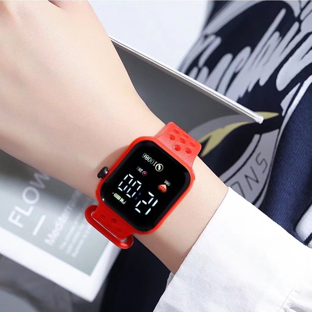 [ COD ] Jam Tangan Digital LED Wanita Dan Pria Strap Rubber Dial Kotak Tampilan Layar Besar-58-7 Merah