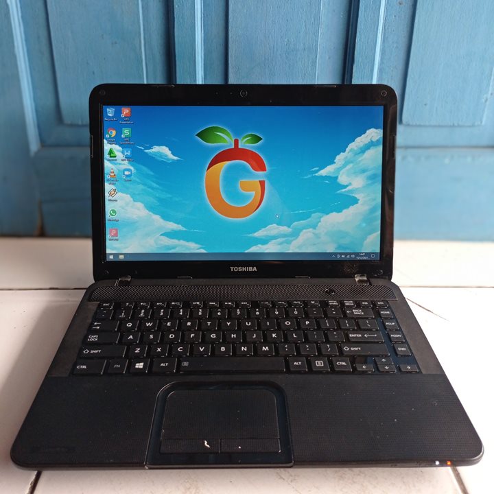 Toshiba Satallite C840 Hitam14 inch  RAM 4GB SSD 12GB Windows Laptop Second