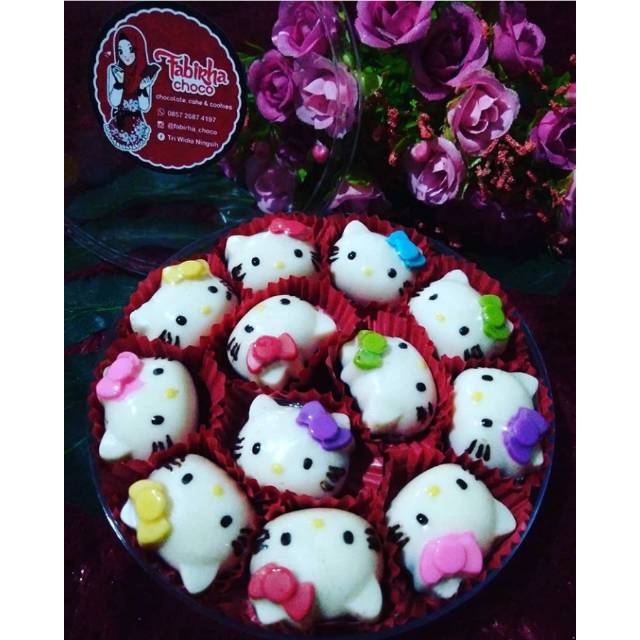 

Coklat karakter hellokitty lucu unik murah dan enak