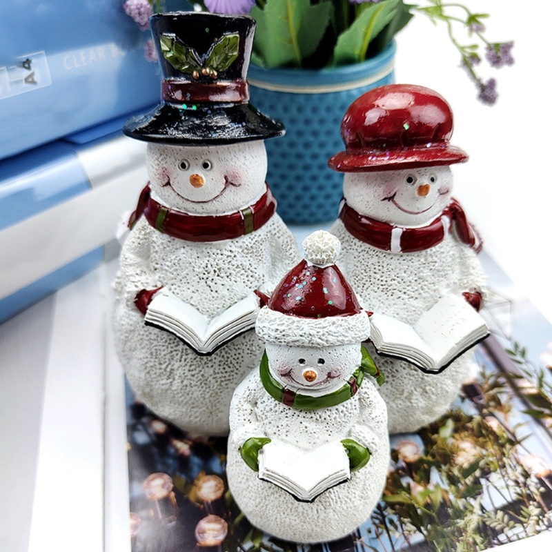 Ornamen Figure Bentuk Keluarga Manusia Salju Bahan Resin Untuk Dekorasi Natal