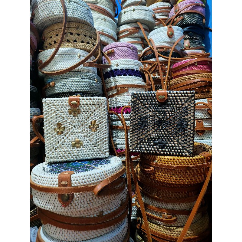 Tas rotan Bali model / motif kotak / persegi termurah, gratis jepit rambut bali