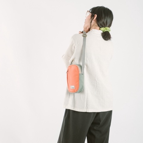 Evroa Poppy Sling Bag - Peach Olive