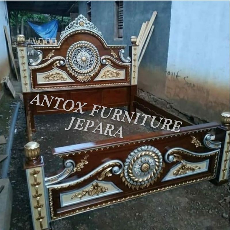 dipan ukiran furniture Jepara tempat tidur ukiran furniture Jepara