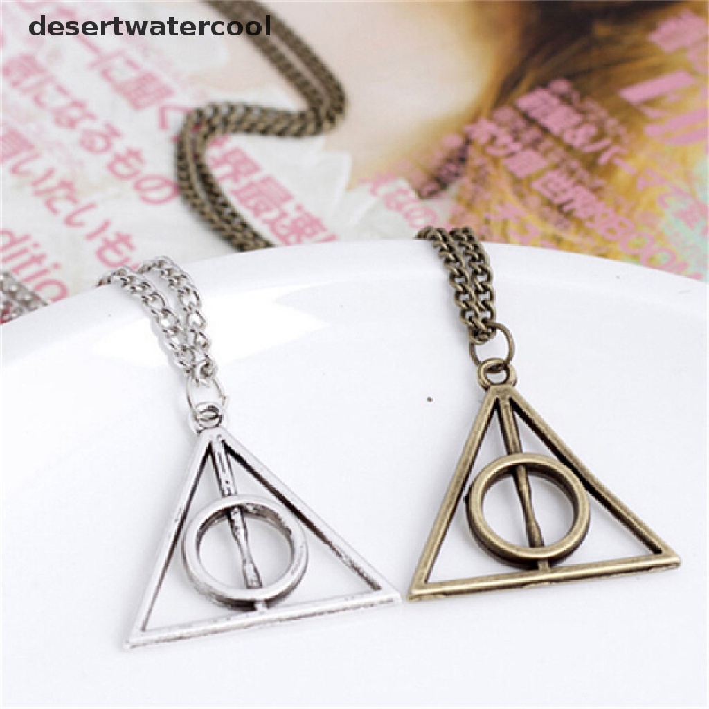 Deid Kalung Rantai Dengan Liontin Segitiga / Bulat Gaya Retro Untuk Wanita