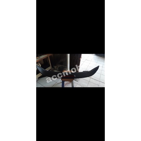 spoiler toyota kijang innova luxury dengan lampu