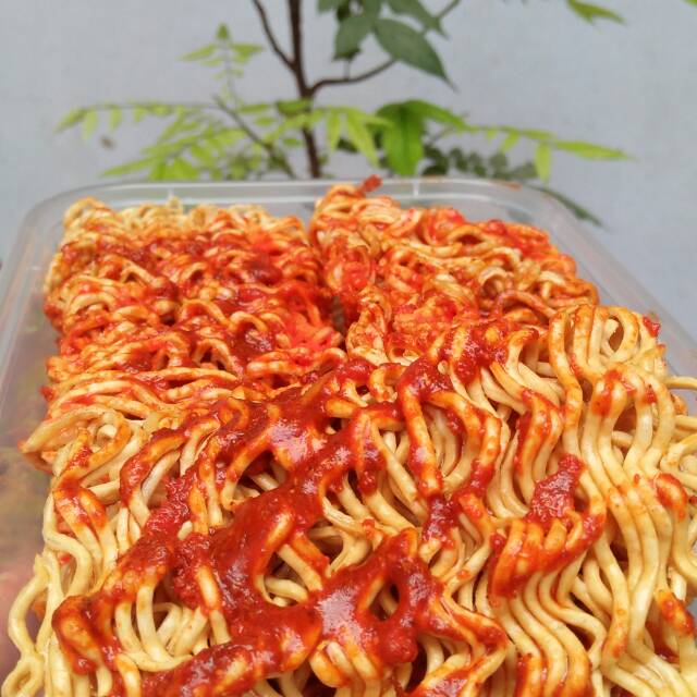 

Mie Kriuk Pedas Hot