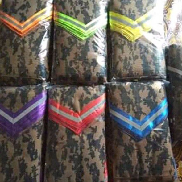 scraf pramuka doreng 20 biji