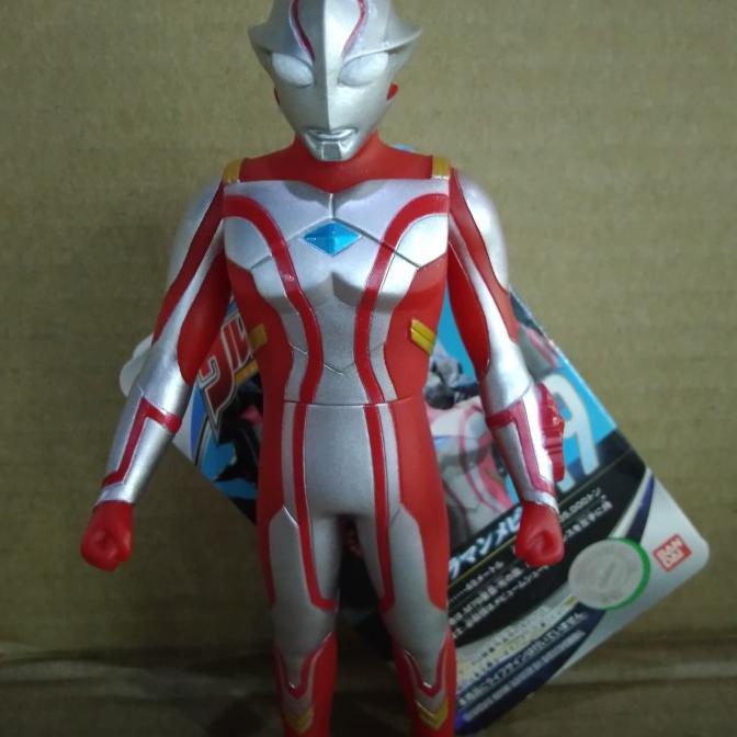 UH 19 Ultraman Mebius