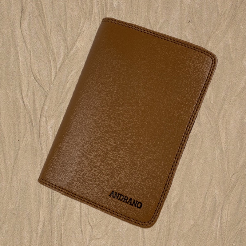 DOMPET PRIA ORIGINAL ANDRANO UKURAN TANGGUNG BAHAN KULIT SINTETIS DOMPET PRIA URAT KAYU ADA SELETING DALAM