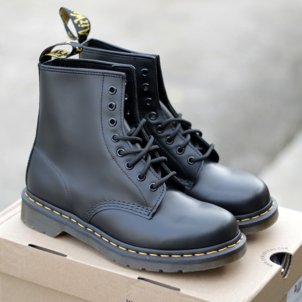 sepatu dr martens asli