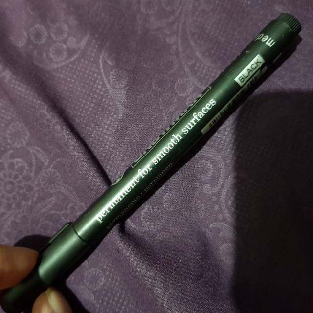 

Pulpen / spidol snowman permanent untuk hand latering