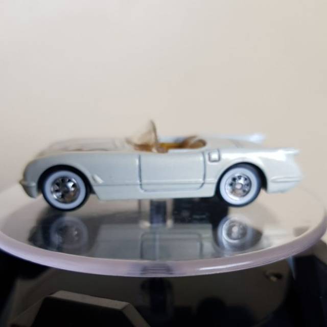 Hot Wheels Loose Corvette 55 Ban Karet