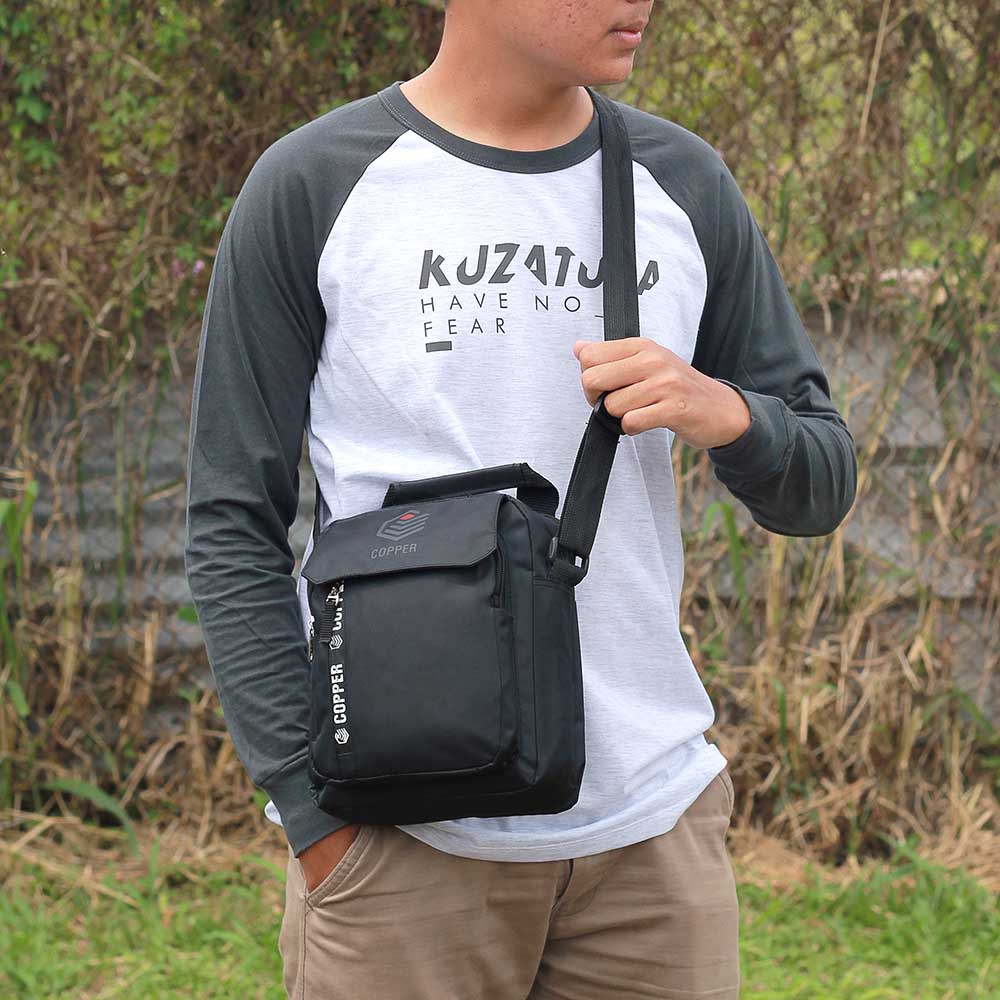 Tas Selempang Distro Pria Travel Bag Kecil Cross Body - Sling Bag sligbag Slimbag Mini Terbaru