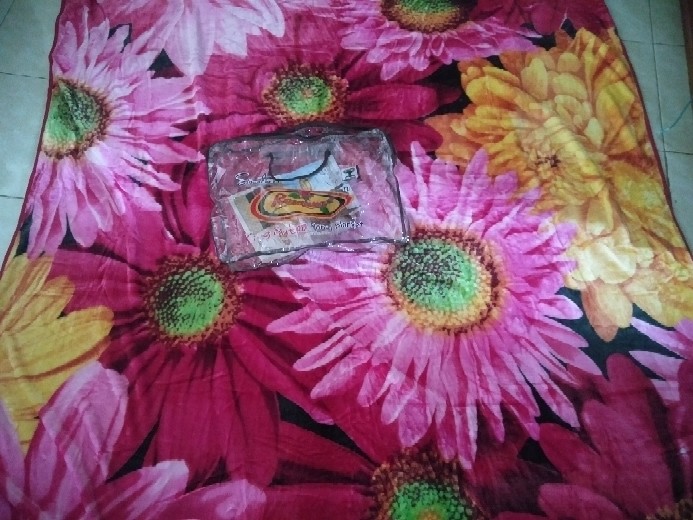 Selimut Rosanna King Sutra Panel 180x200 Barca Flower Hard Rock Paul Smith Zebra Gc Cnl Lv Brberry