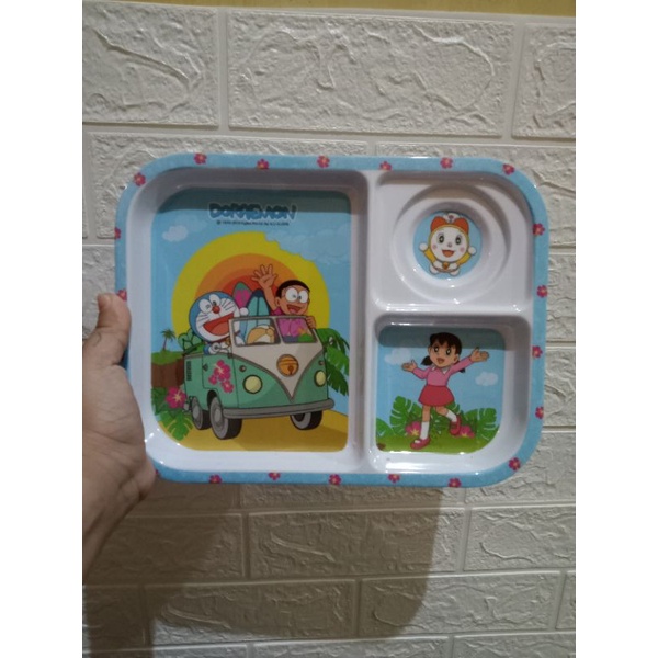 piring baby segi doraemon