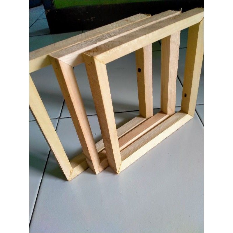 spanram kayu pinus ukuran 40x60cm