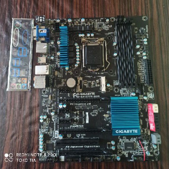 Gigabyte Z77X-D3H Soket 1155 support i7 3770 3770K 2600