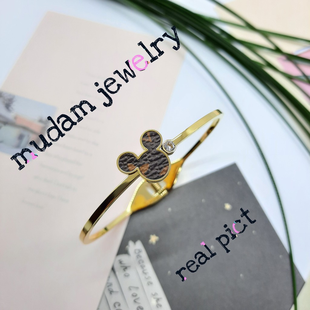 Gelang Bangle Titanium L* Model Mickey Aksen Diamond Tersedia Warna Rose Gold, Gold, dan Silver