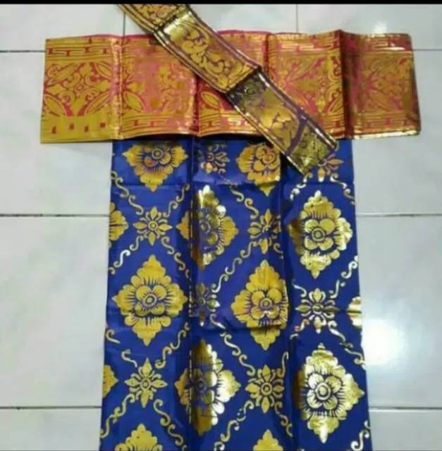 Baju adat bali dewasa perempuan