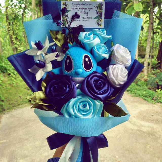 Bucket bunga : bucket bunga murah : boneka murah : boneka wisuda