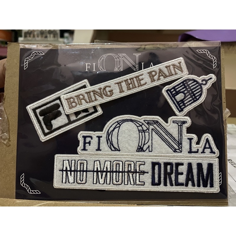 BOOKED PRELOVEDCUTE Wappen fila x bts FIONLA