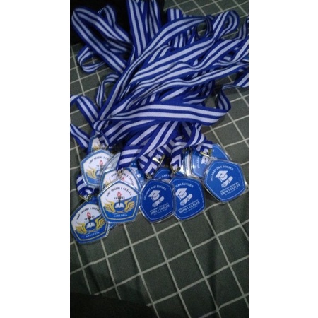

medali custom bisa bulak balik insert paper