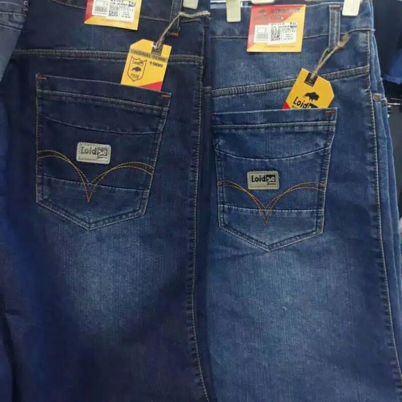 Celana jeans pendek pria fashion standar style