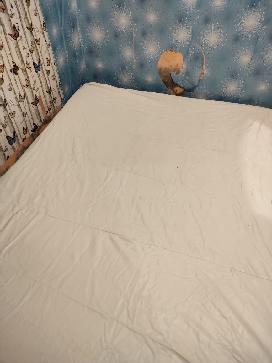 Bed Protector Urban Queen Size Sprei Waterproof 160x200 160 X 200 Cm