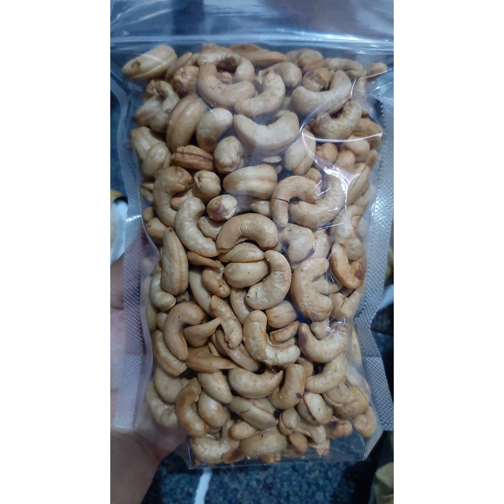 

Kacang Mete Goreng