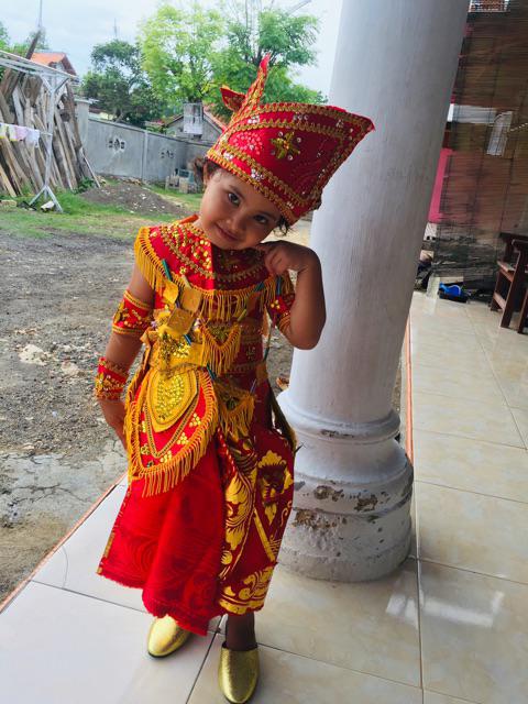  Baju  adat  tari bali  panji semirang dan penari bali  anak 