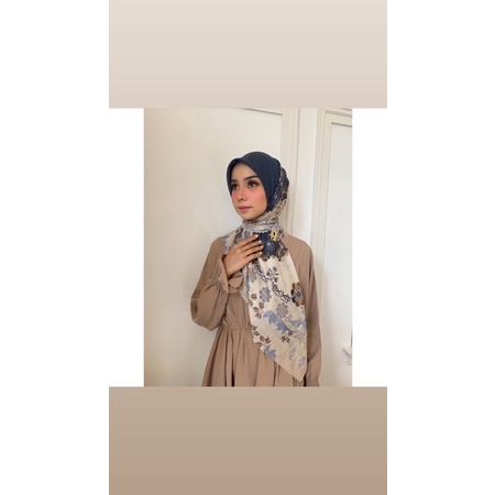 SALE Aubrey scarf by diana restu