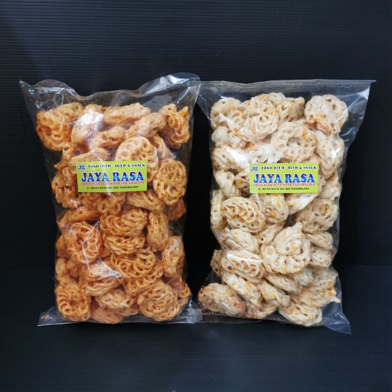 

SEBLAK BUNGA mercon 1/4 kg rasa pedas bawang jeruk asin cemilan renyah gurih keripik 100/250 gram