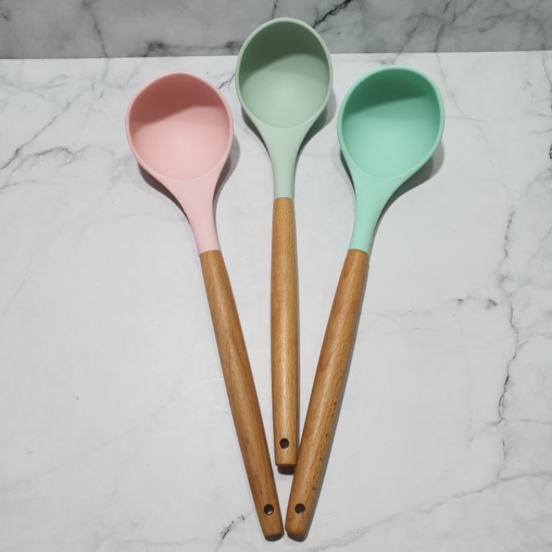 Silicone Cooking Ladle with wooden handle / centong sayur sop spatula / soup