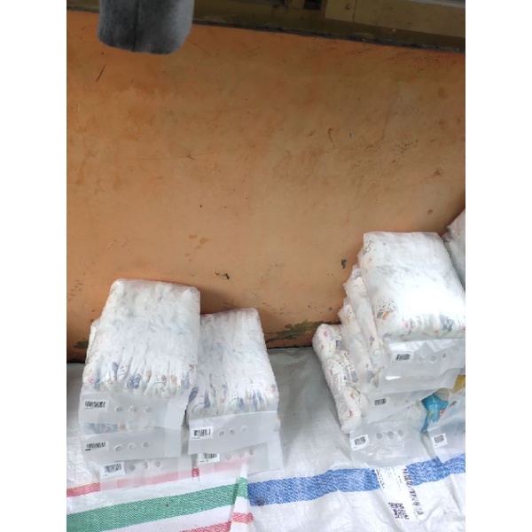 PAMPERS CURAH/PAMPERS REPACKING