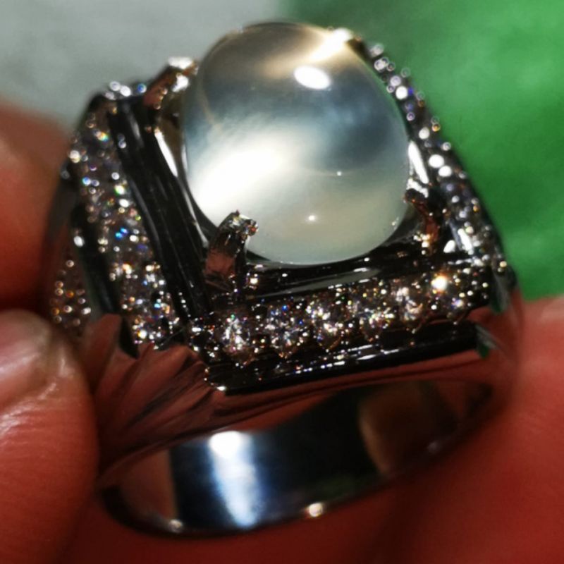 Cincin permata cat eye moonstone