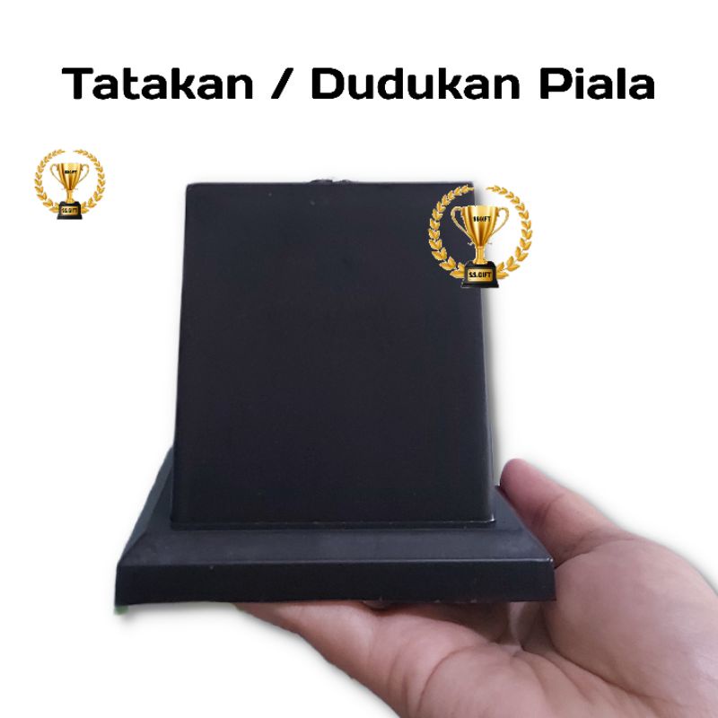 W4 | Tatakan Piala | Dudukan Piala | Grosir Dudukan Piala