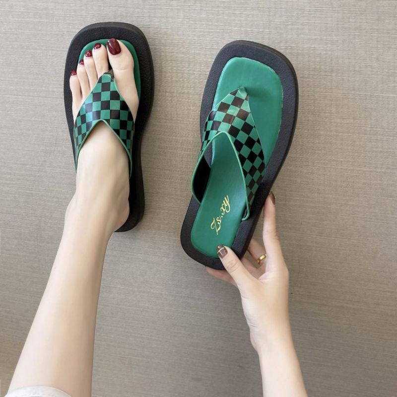 Sandal Flat Fashion Model Petak Wanita Import