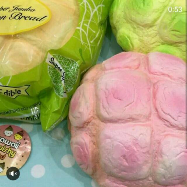 Punimaru Super Jumbo Melon Bread