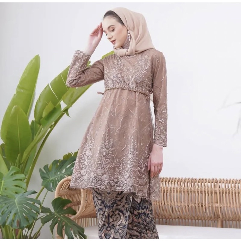 1 set kebaya wisuda - kebaya wisuda - kebaya lamaran - kebaya wanita - baju wanita