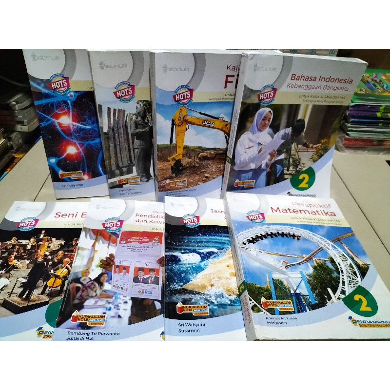 buku paket SMA kelas XI 11 platinum hots KIMIA FISIKA BIOLOGI PPKN SENI BUDAYA BAHASA INDONESIA PENJ