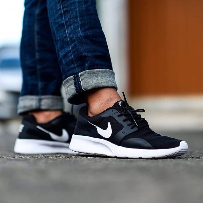 sepatu nike kaishi run