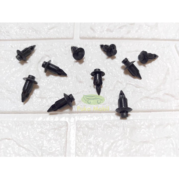 Kancing Klip Cengkeh Bumper Bemper Grill Jarum Tekan Tusuk Mobil Toyota Yaris